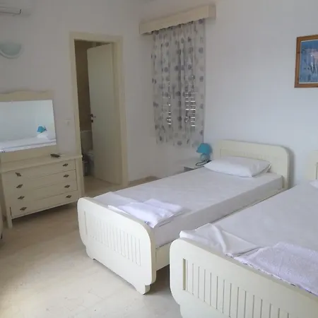 Апартаменты Paradisos House