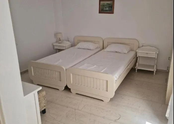 Apartament Paradisos House